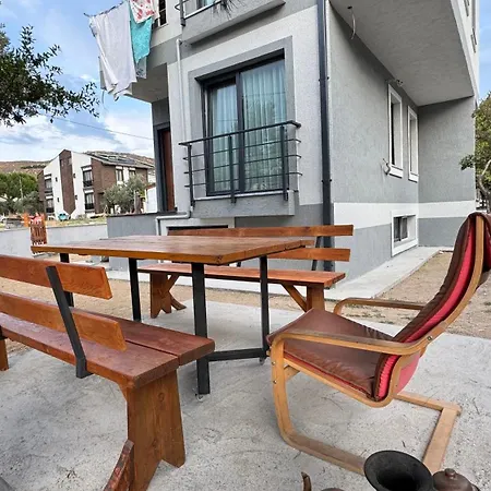 Located In The Center Of Avsa Island, 6 Min From The Beach, Detached House With Garden