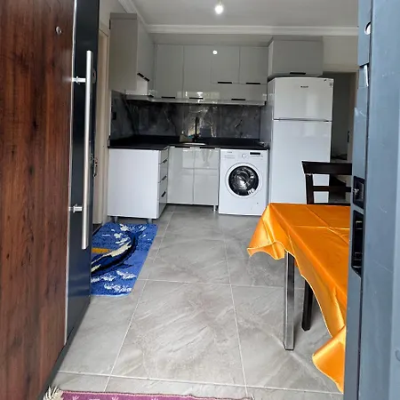 Located In The Center Of Avsa Island, 6 Min From The Beach, Detached House With Garden Апартаменты